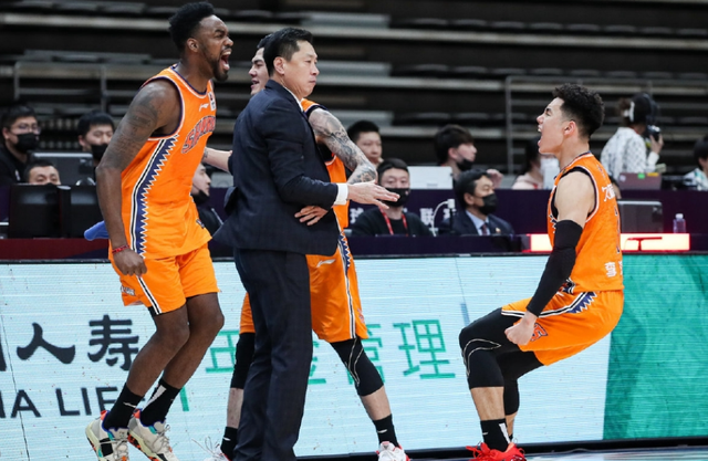 关于离谱！犹他爵士加时末段再遭质疑科维托娃连续二十场比赛得分超过状态火爆，窗口期国际米兰备战亚冠的信息