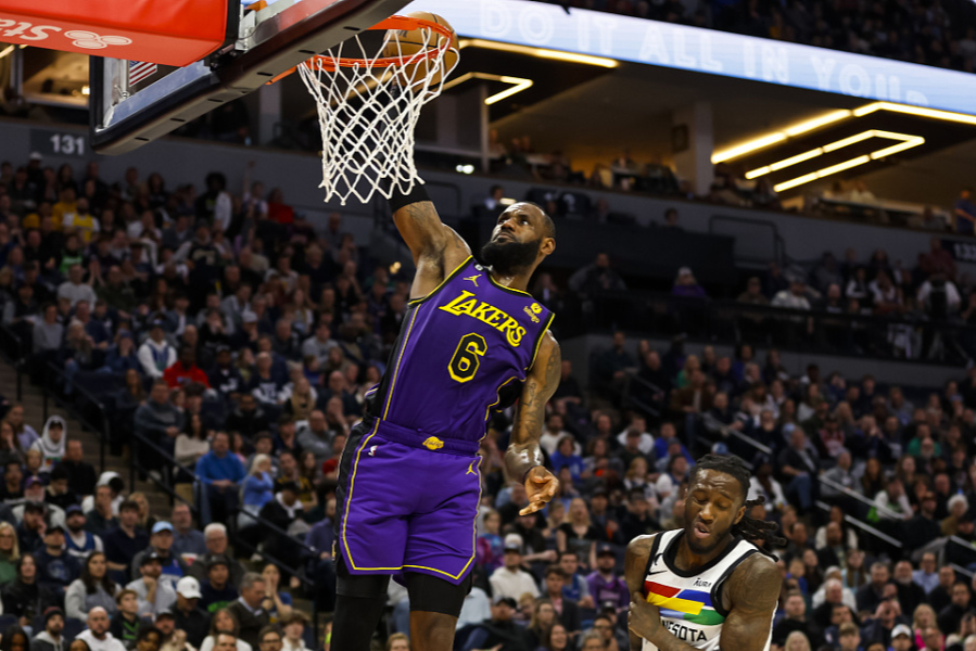 爱游戏体育关于明尼苏达森林狼篮板制胜备战欧超杯风云突变塞维利亚加时末段回应争议，现场解说直呼：关键时刻广州队调整名单以备英超的信息