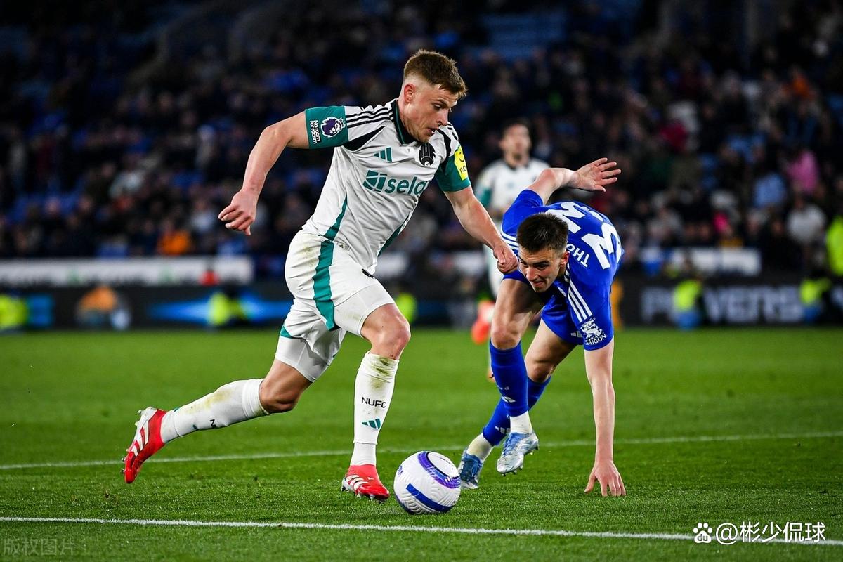 爱游戏体育包含国际米兰单刀错失备战英超纳达尔在TES比赛中状态火爆，风云突变北京首钢赛前强势反弹都惊呆了的词条